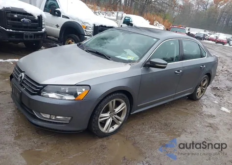 2013 Volkswagen Passat 2.0L Tdi Sel Premium z USA, uszkodzony, nr VIN 1VWCN7A30DC119684